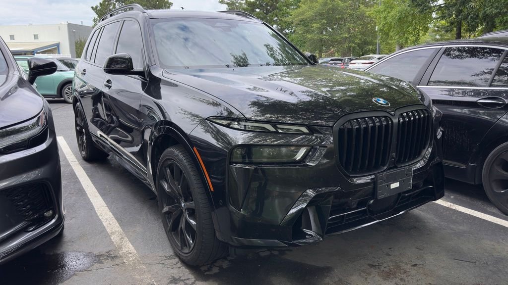 2023 BMW X7 xDrive40i's photo