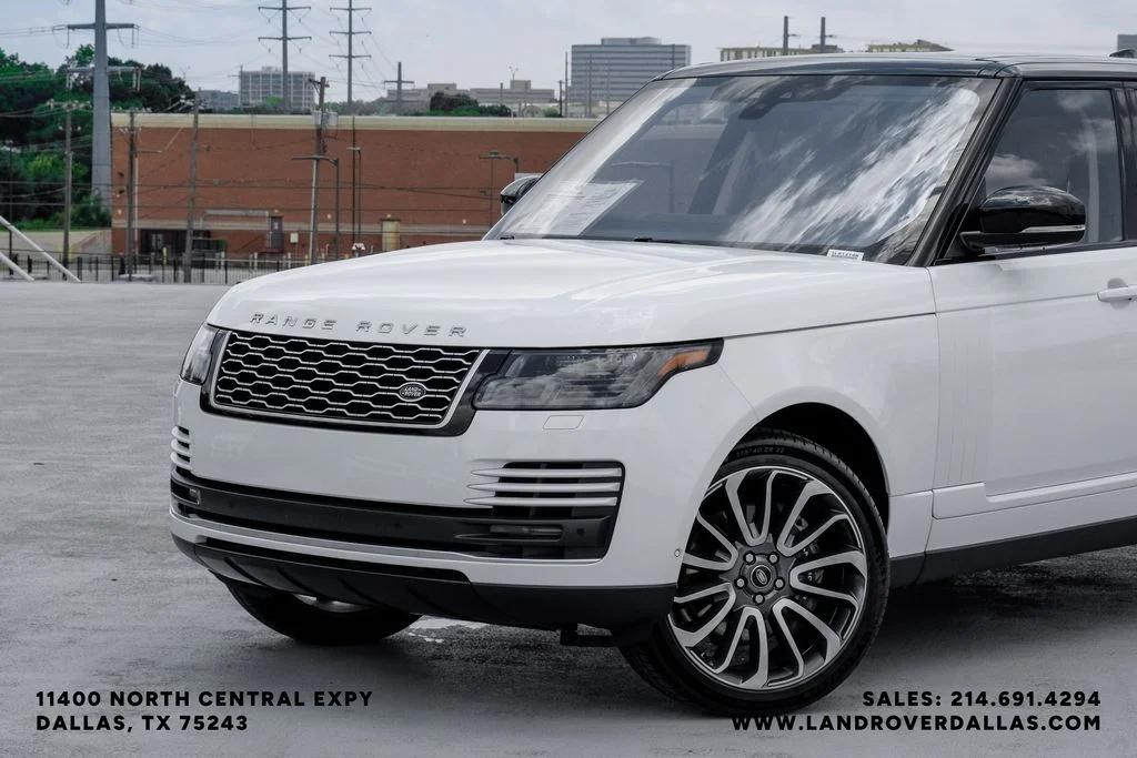 Used 2019 Fuji White Land Rover 5.0L V8 Supercharged image 3