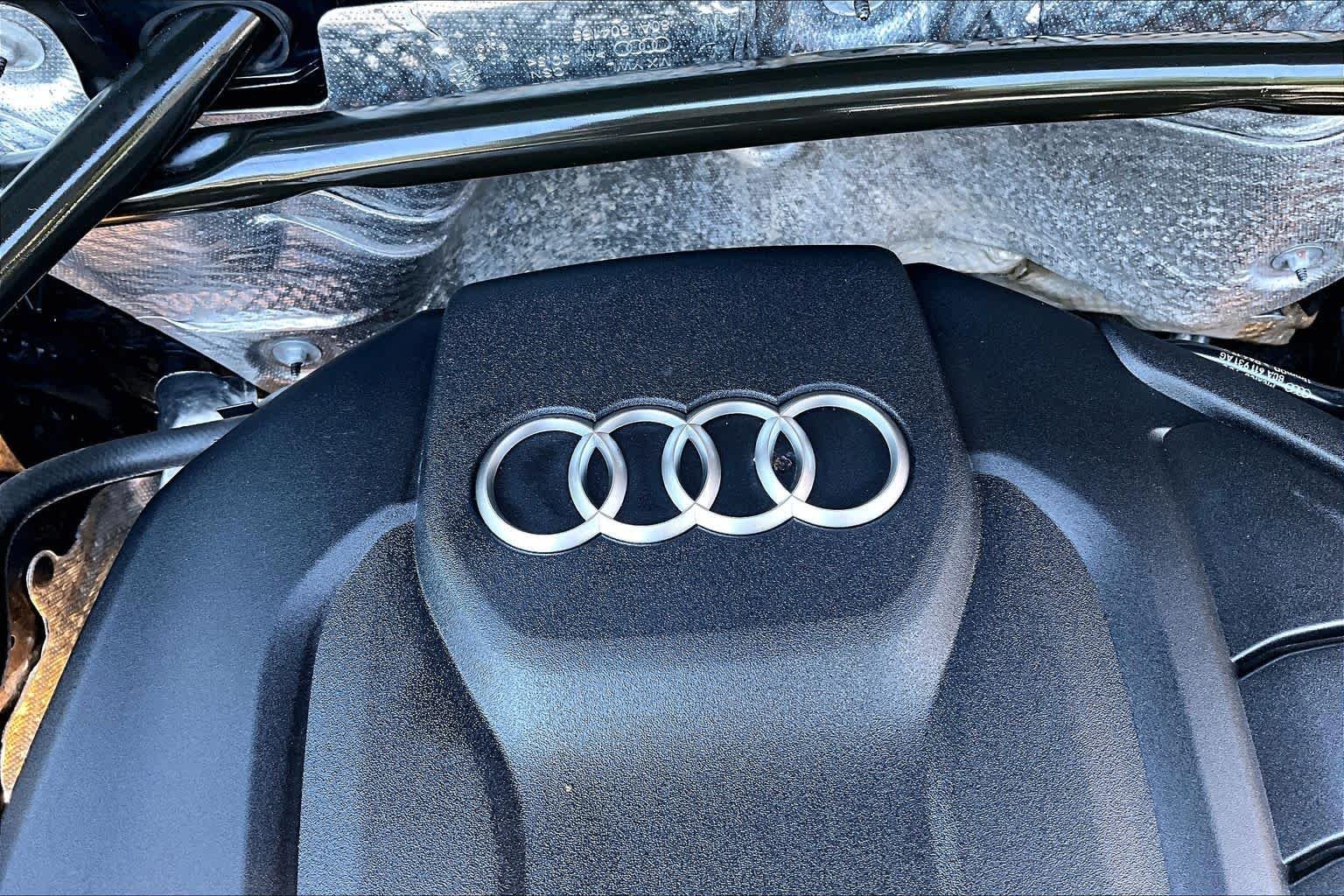 Used 2018 Moonlight Blue Metallic Audi Premium Plus image 33