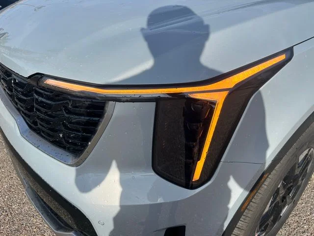 New 2026 White Kia S image 8
