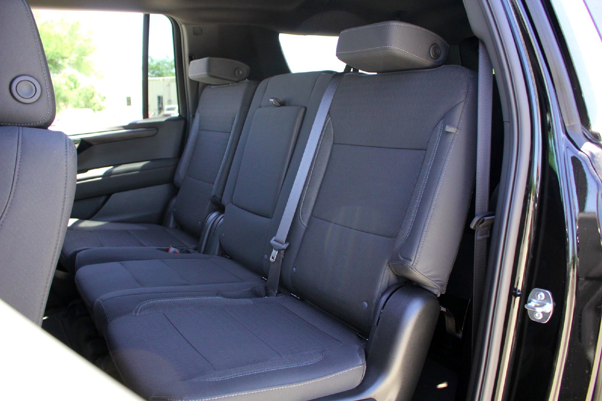 2026 Chevrolet Suburban LS - Photo 18