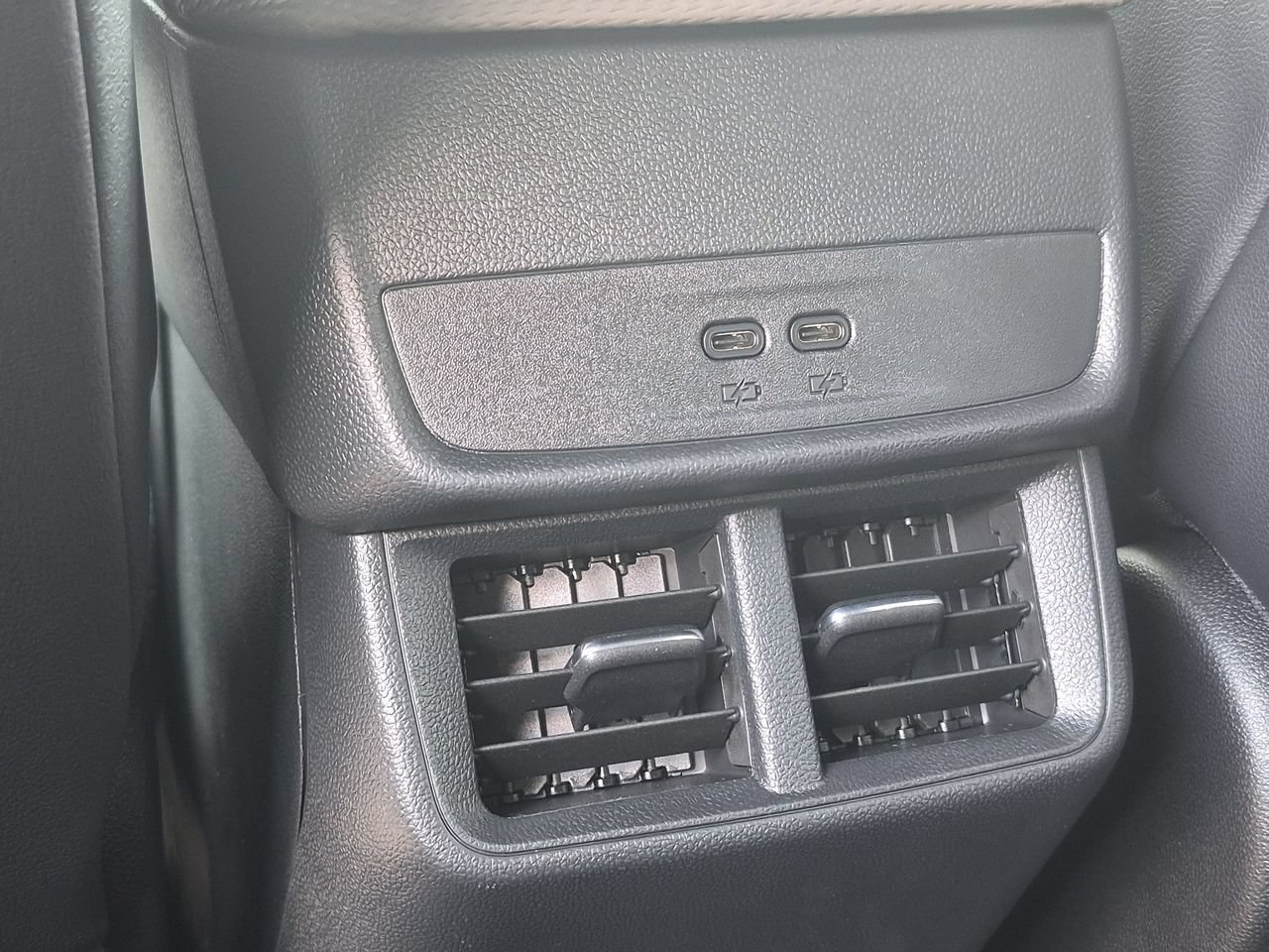 2027 Chevrolet Equinox LT - Photo 22