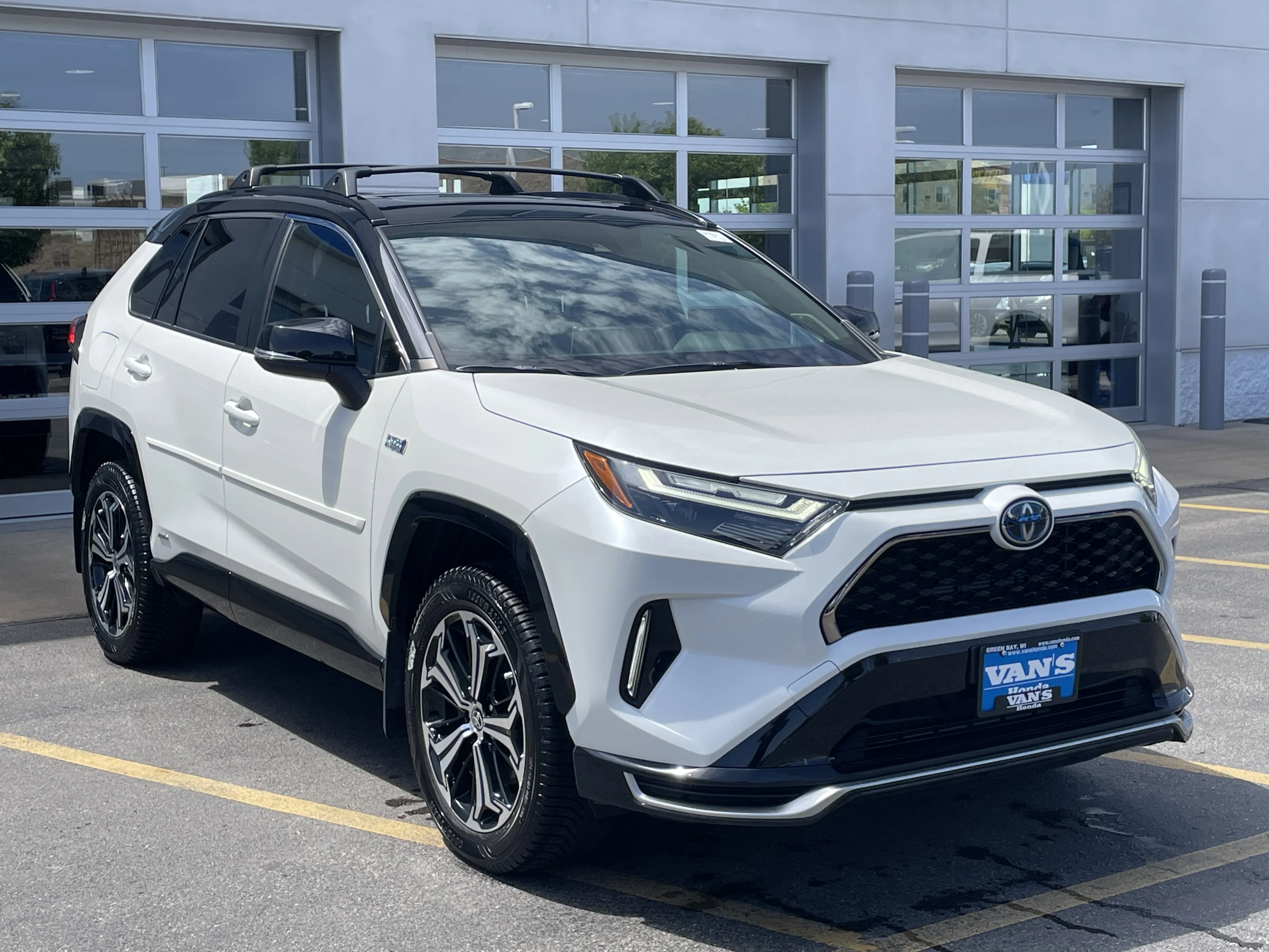 2022 Toyota RAV4 Prime XSE AWD's photo