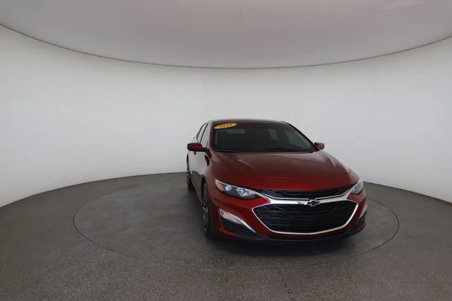 Used 2021 Red Chevrolet RS image 30