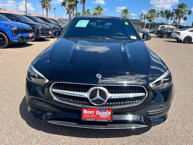 Used 2024  Mercedes-Benz C 300 image 2