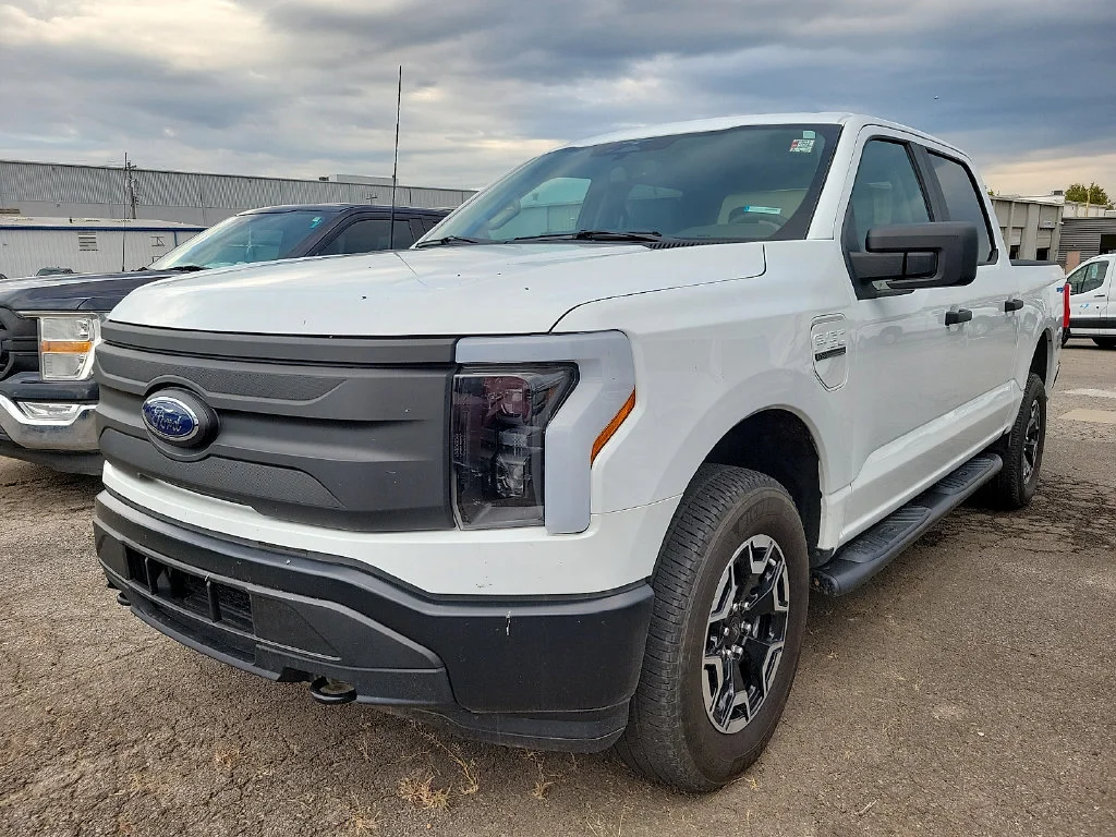Used 2023 Oxford White Ford Pro image 2