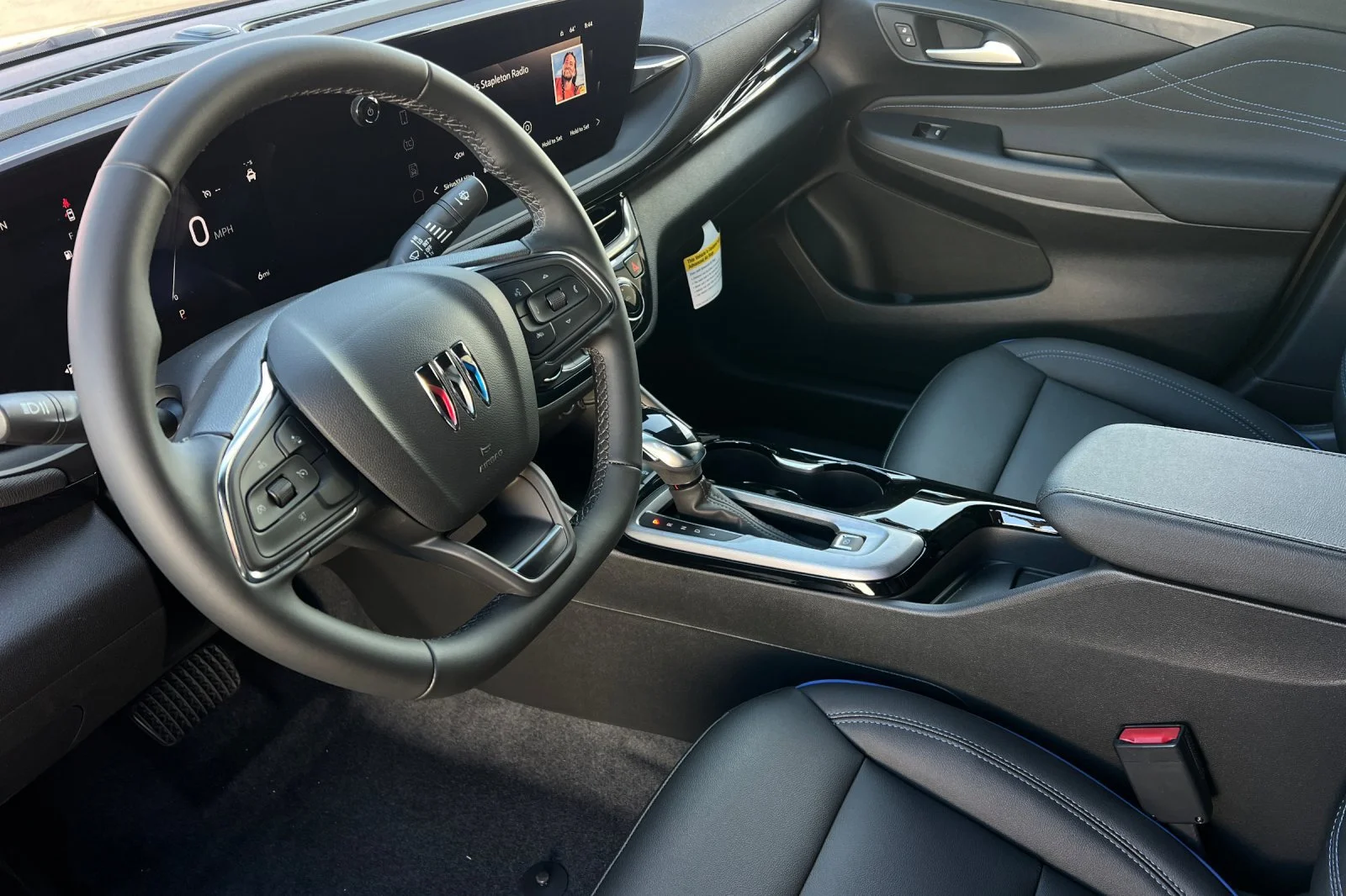 2026 Buick Envista Sport Touring - Photo 8