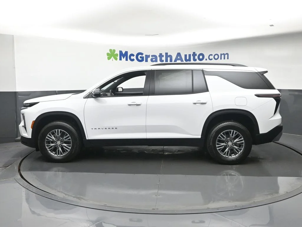 New 2026 White Chevrolet LT image 23