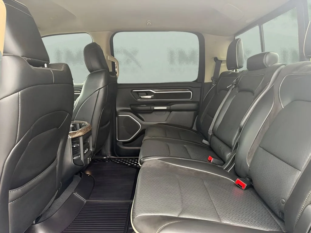 Used 2019  Ram Laramie image 13