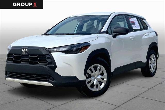 2026 Toyota Corolla Cross L FWD's photo