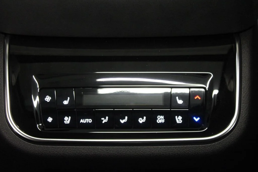 New 2025 GRAND BLUE INFINITI LUXE image 39