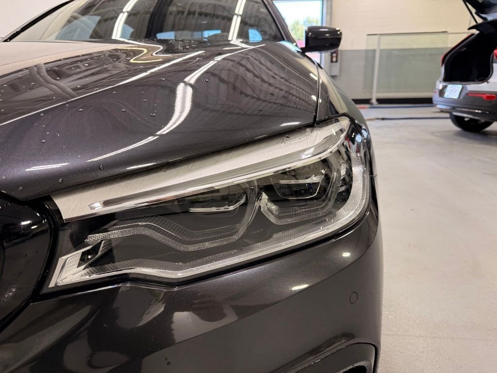 Used 2017 Gray BMW  image 9