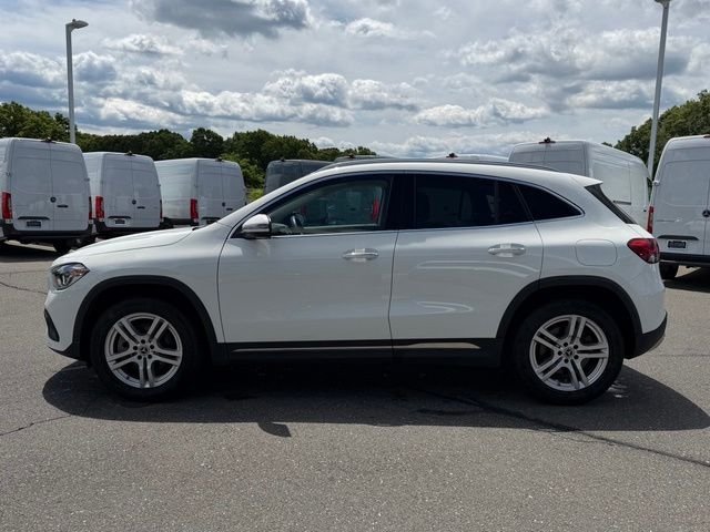 Used 2022 White Mercedes-Benz GLA 250 image 4