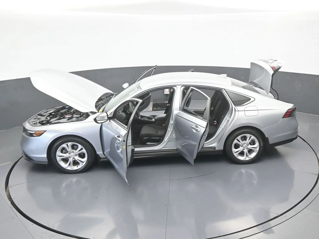 Used 2024 Silver Honda LX image 67