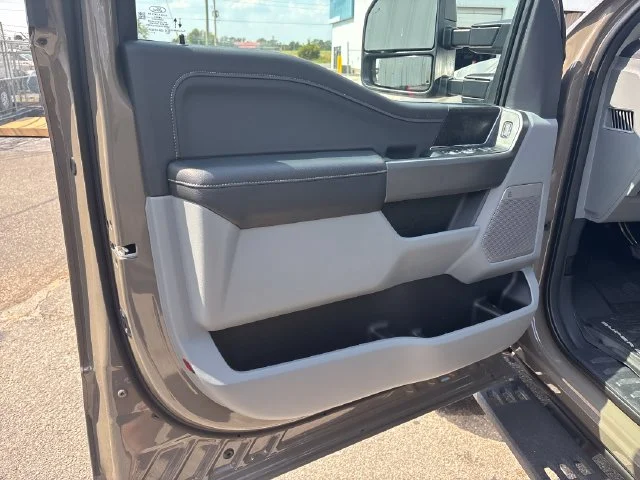 New 2027 Marsh Gray Metallic Ford F-250® XLT image 10