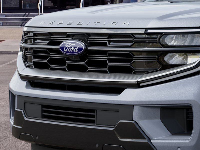 New 2027 Glacier Gray Metallic Tri-Coat Ford Platinum image 17