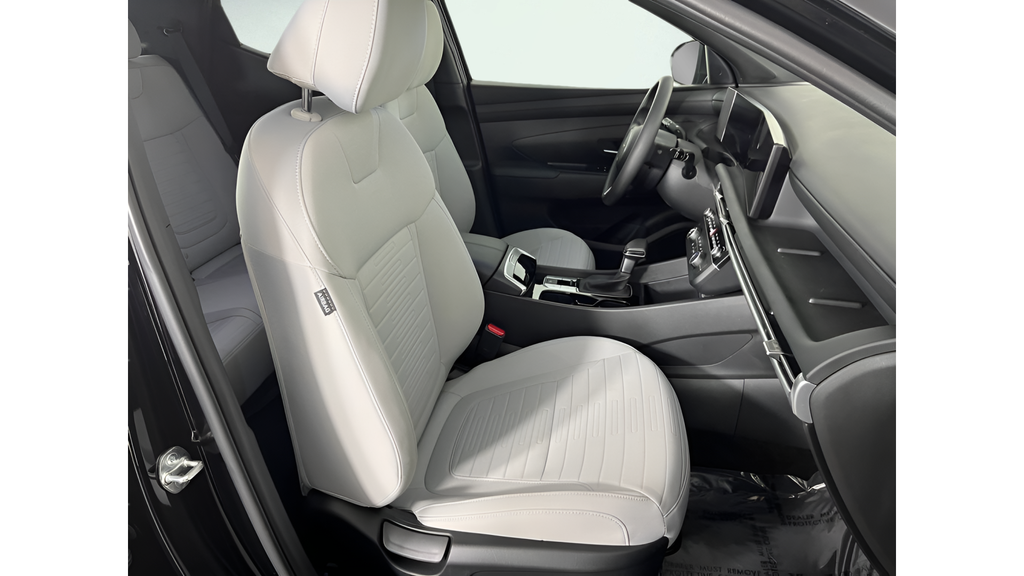 2025 Hyundai Santa Cruz SE - Photo 16