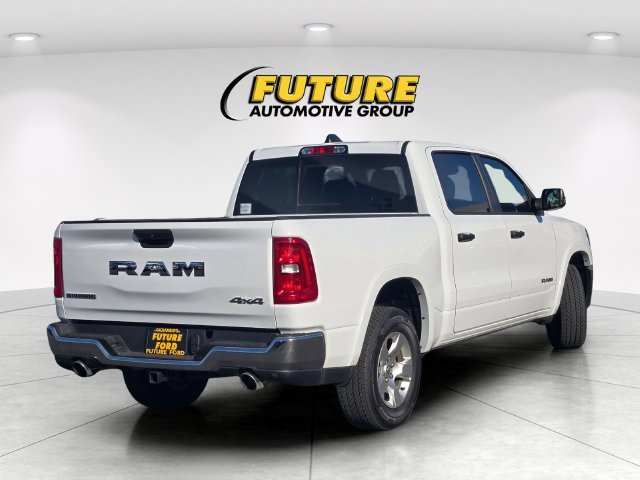 Used 2025 White Ram Big Horn/Lone Star image 4