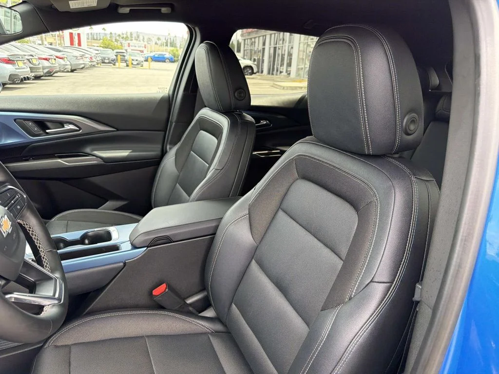 Used 2024 Riptide Blue Metallic Chevrolet LT image 23