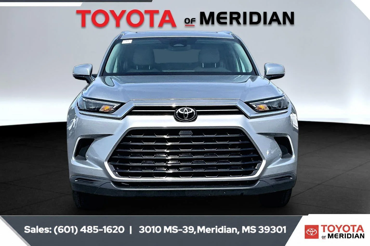 Used 2025 Celestial Silver Metallic Toyota XLE image 3