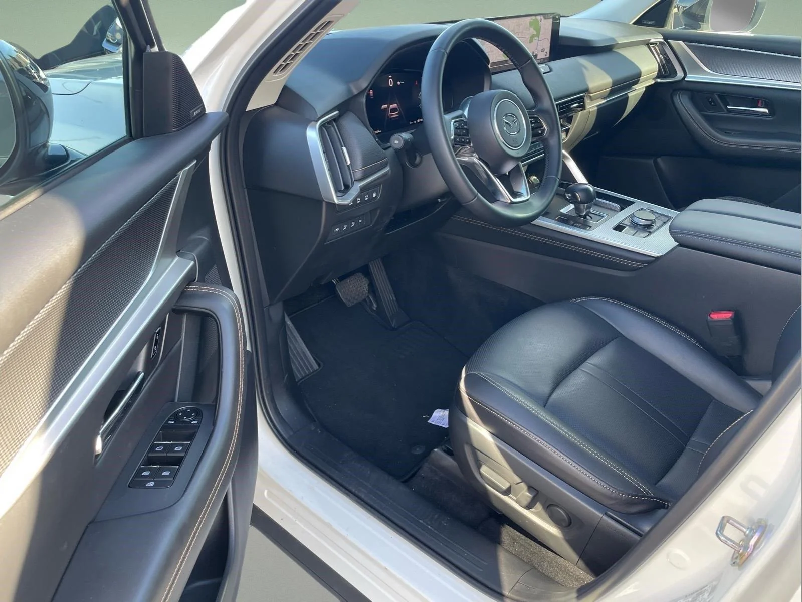 Used 2025 Rhodium White Premium Mazda Premium Package image 12