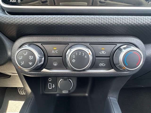 2025 Nissan KICKS PLAY Base - Photo 15