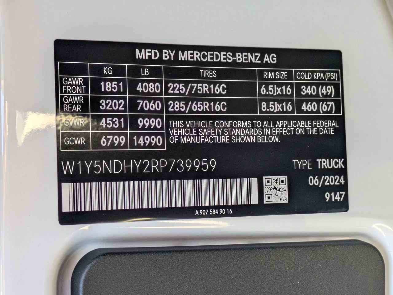 Used 2024 White Mercedes-Benz Cargo 170 WB Extended image 16