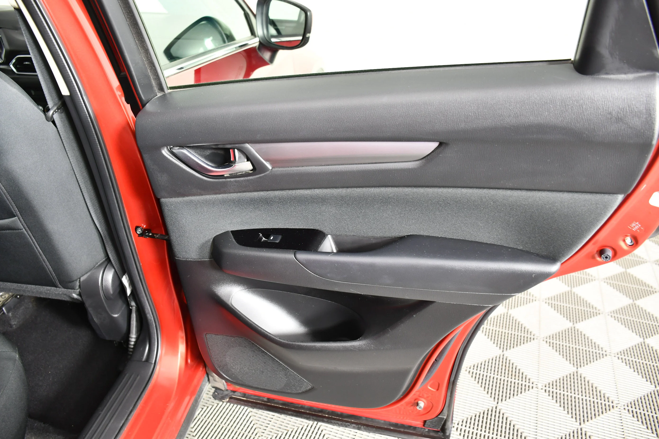 Used 2018 Soul Red Crystal Metallic Mazda Sport image 41