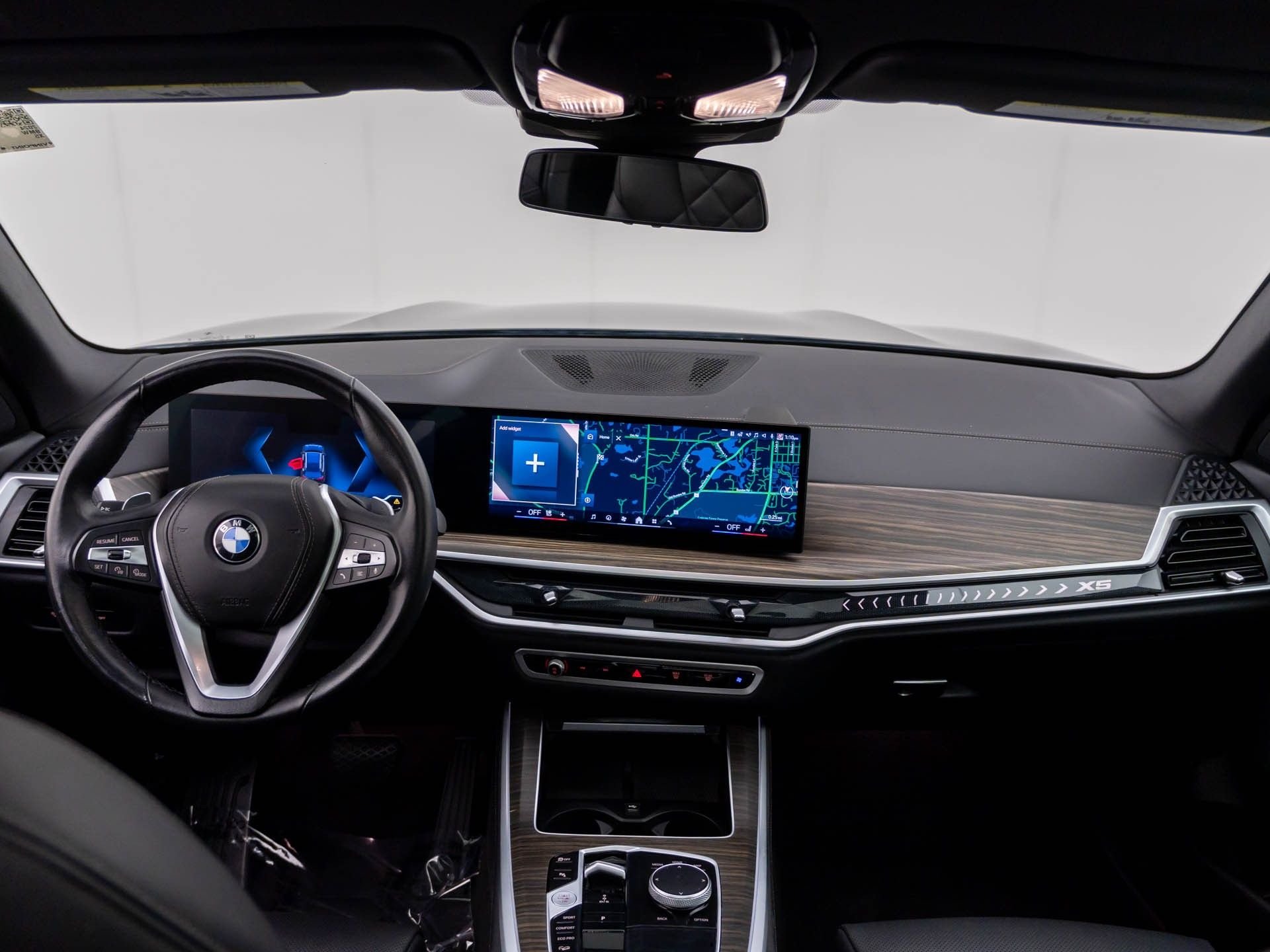 Used 2024 Black Sapphire Metallic BMW xDrive40i image 11
