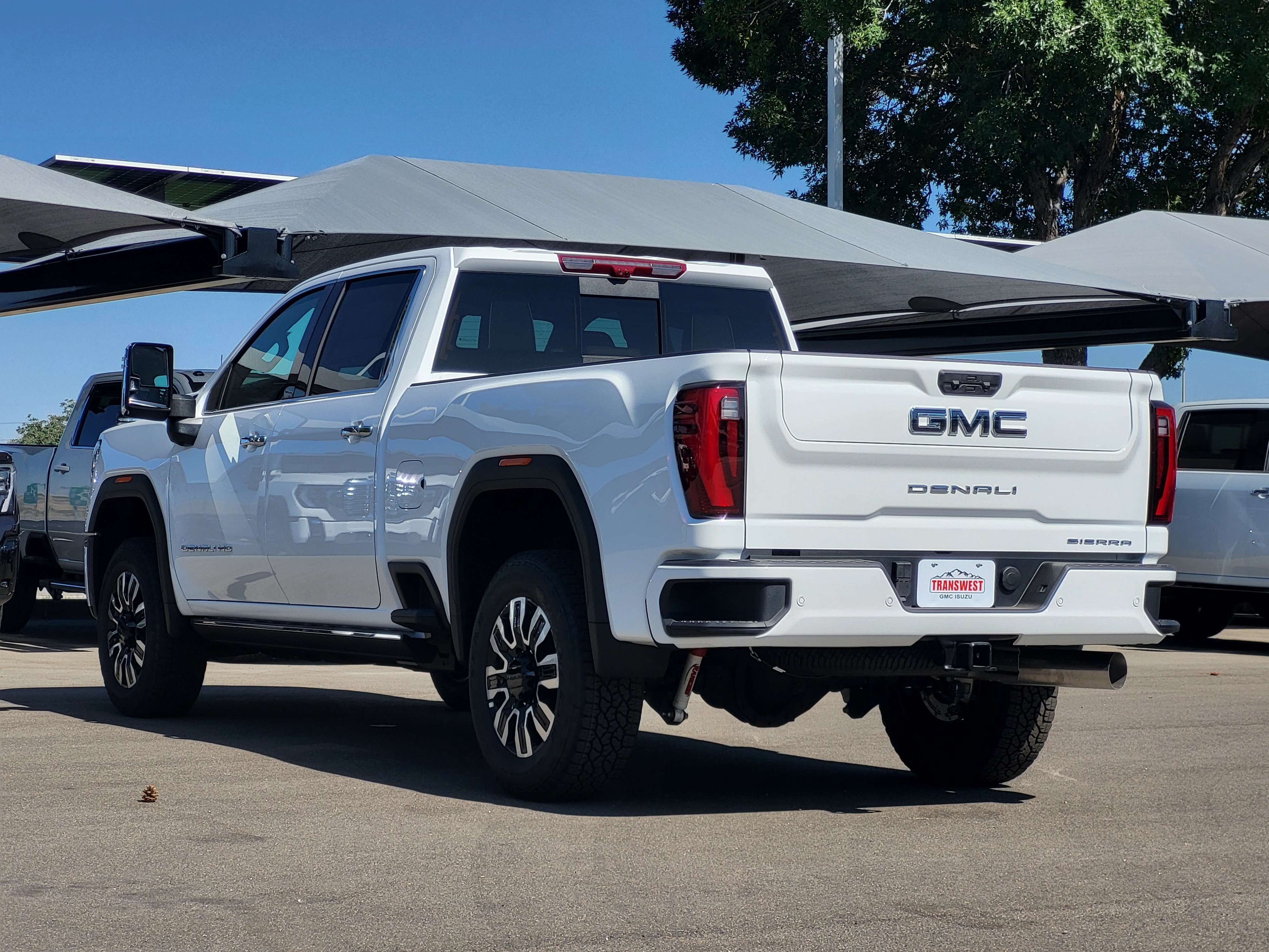 New 2026 Summit White GMC Denali Ultimate image 5
