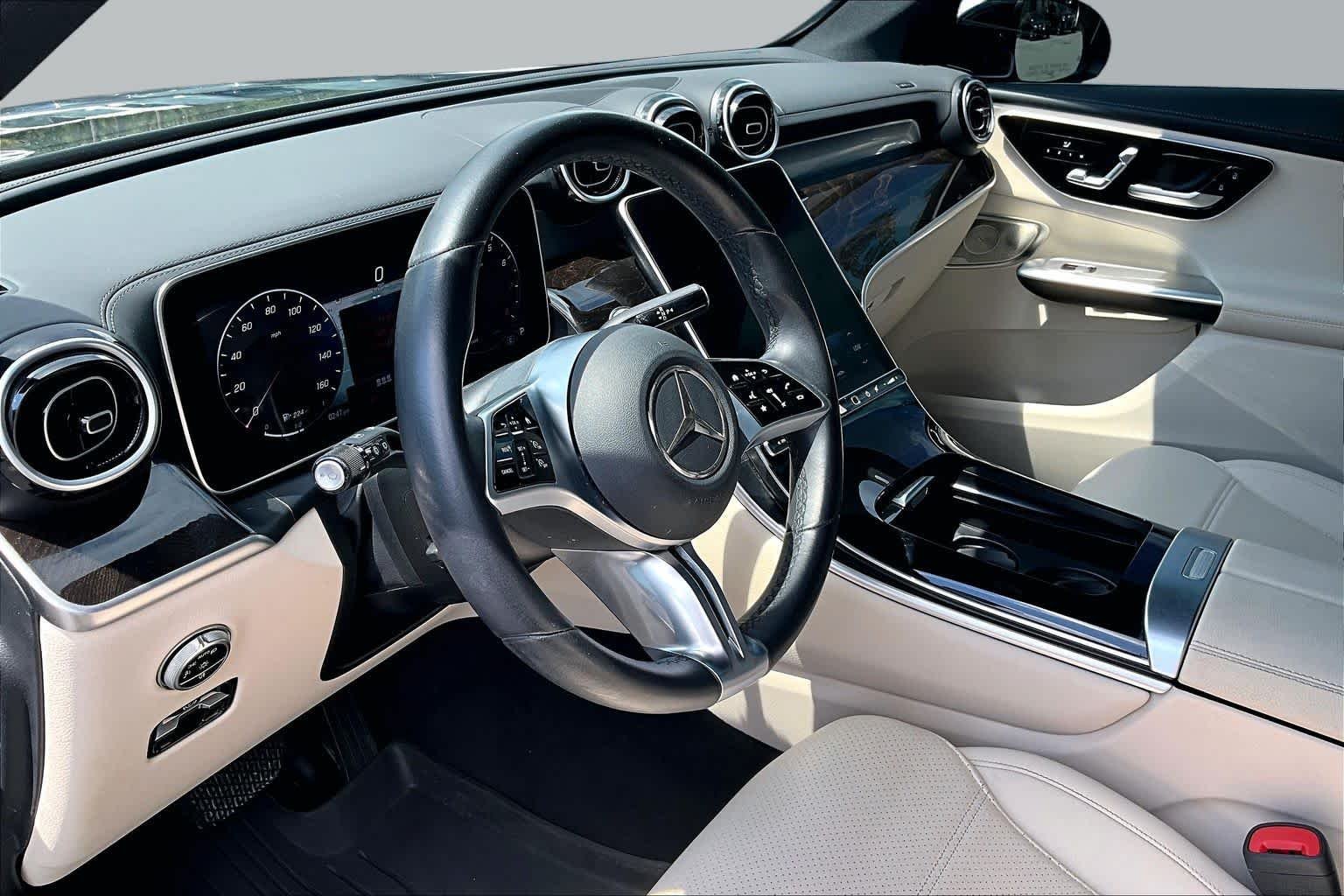2024 Mercedes-Benz GLC 16