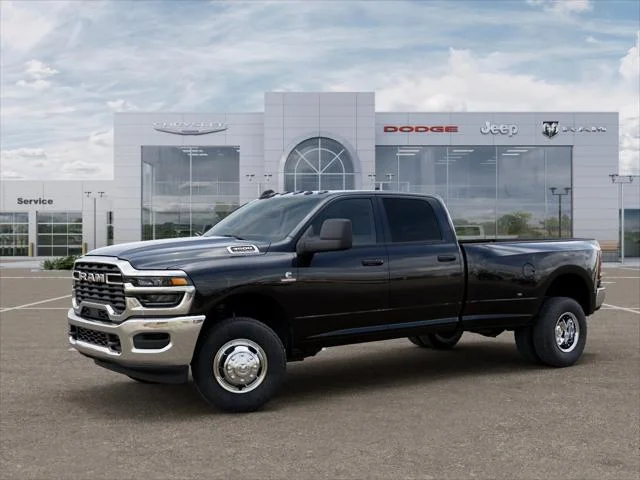 New 2026 Diamond Black Crystal Pearl-Coat Exterior Paint RAM Tradesman image 28