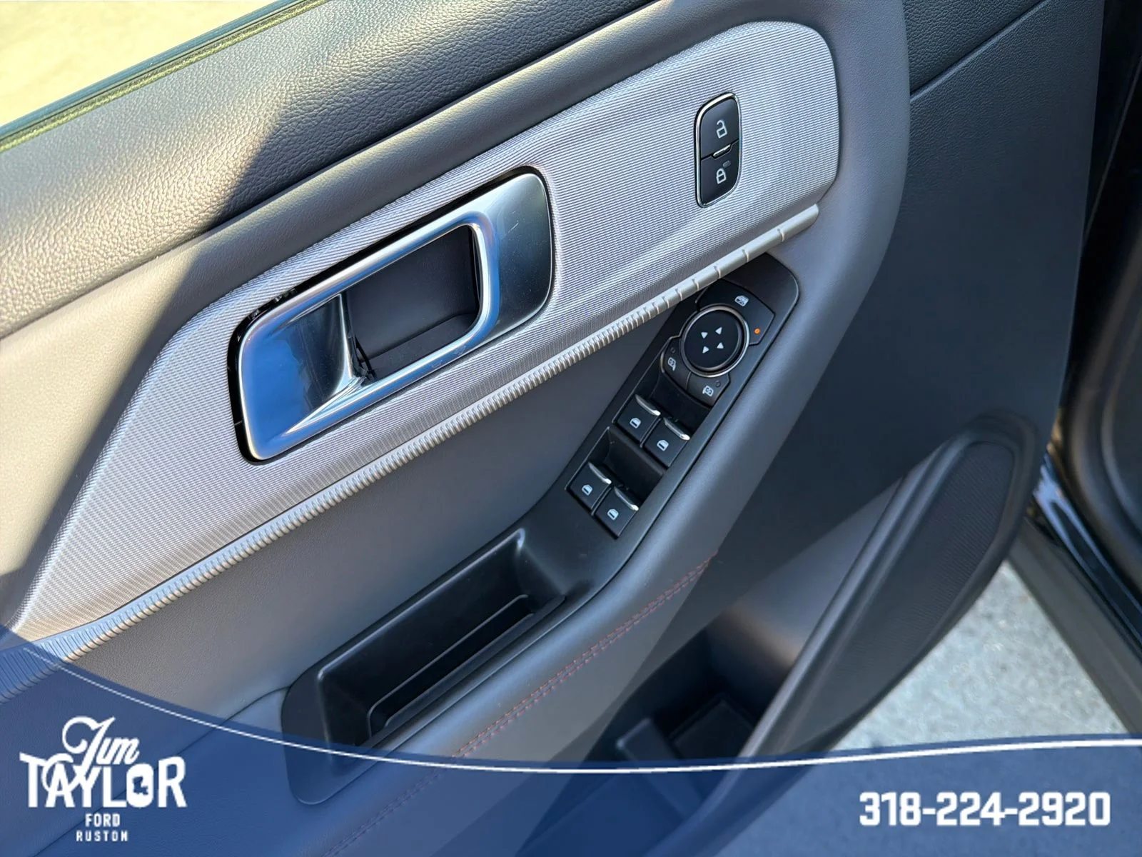 2026 Ford Explorer Active - Photo 13