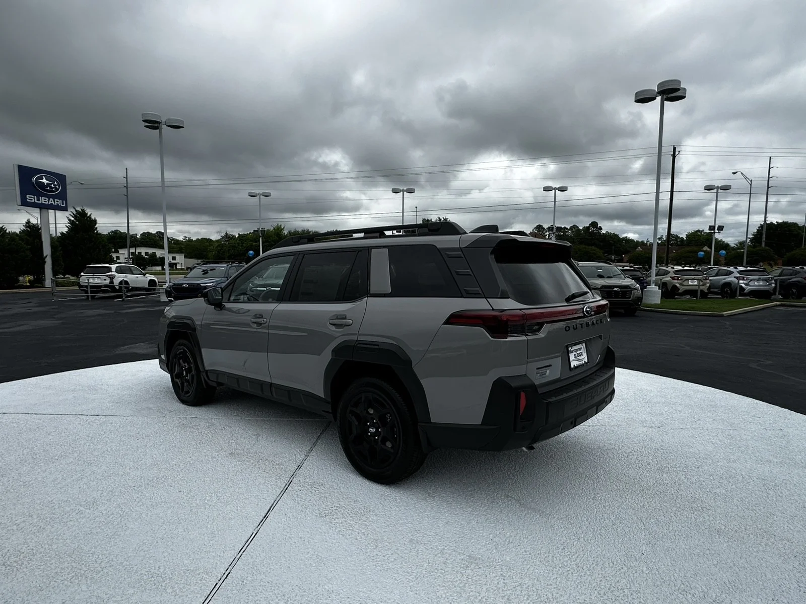 New 2026 RIVER ROCK PEARL Subaru Limited image 5