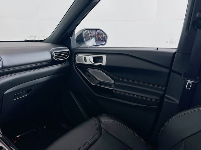 2022 Ford Explorer ST - Photo 24