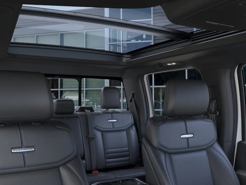 New 2025 Star White Metallic Tri-Coat Ford Platinum® image 22