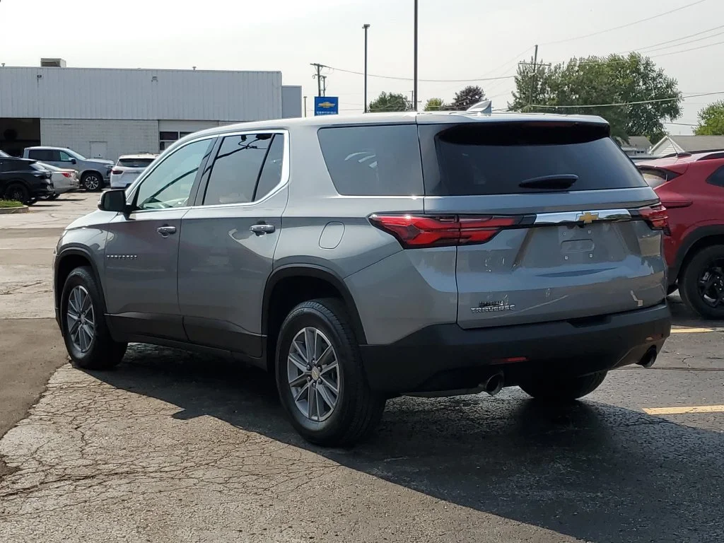 Used 2023 STERLING GRAY METALLIC Chevrolet LS image 4