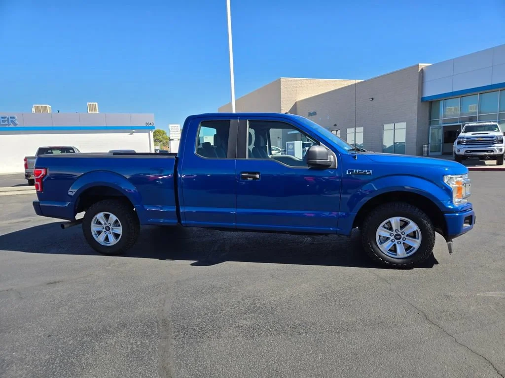 Used 2018 Lightning Blue Ford XL image 7