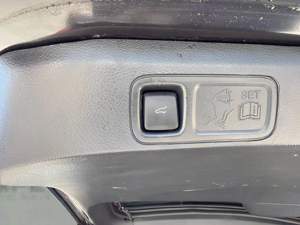 Used 2024 Gray Ford Platinum image 28
