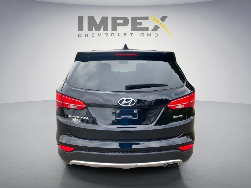 Used 2015  Hyundai  image 4