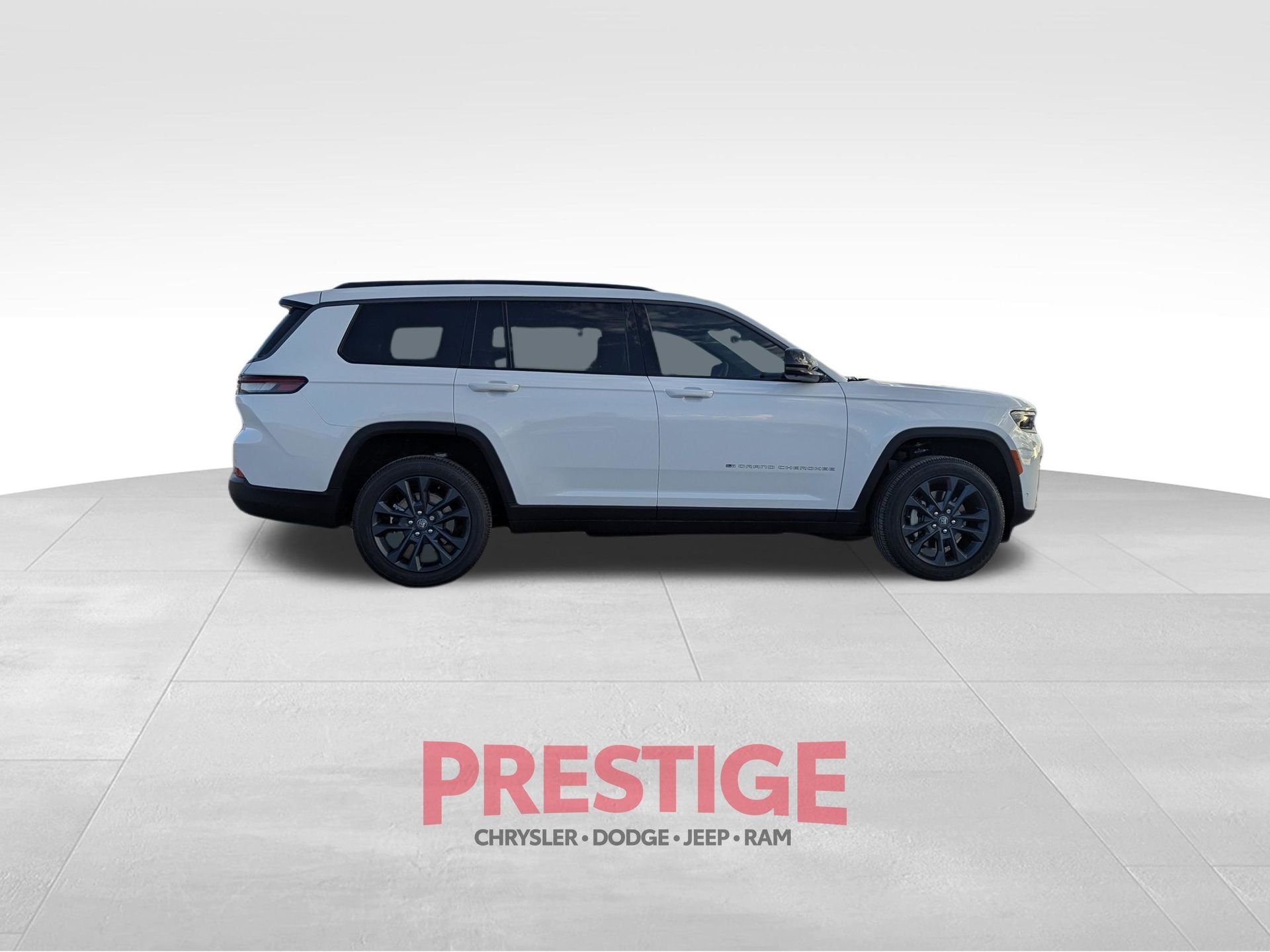New 2026 Bright White Clear-Coat Exterior Paint Jeep Limited image 4