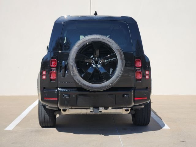Used 2025 Santorini Black Metallic Land Rover X-Dynamic SE image 6