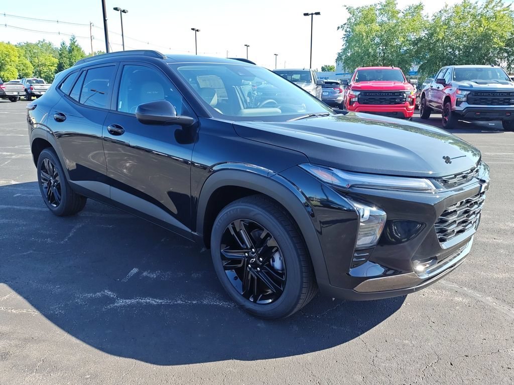 New 2026 Mosaic Black Metallic Chevrolet ACTIV image 7