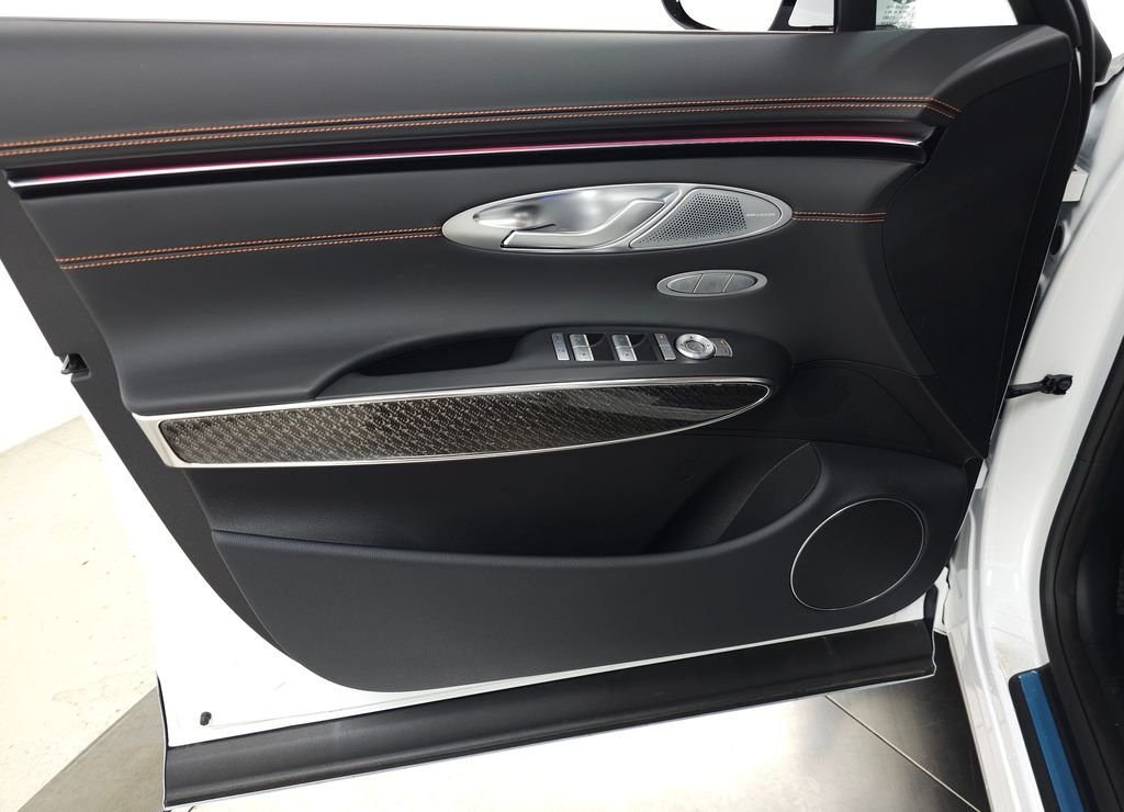 New 2026 White Genesis 3.5T SPORT PRESTIGE image 10