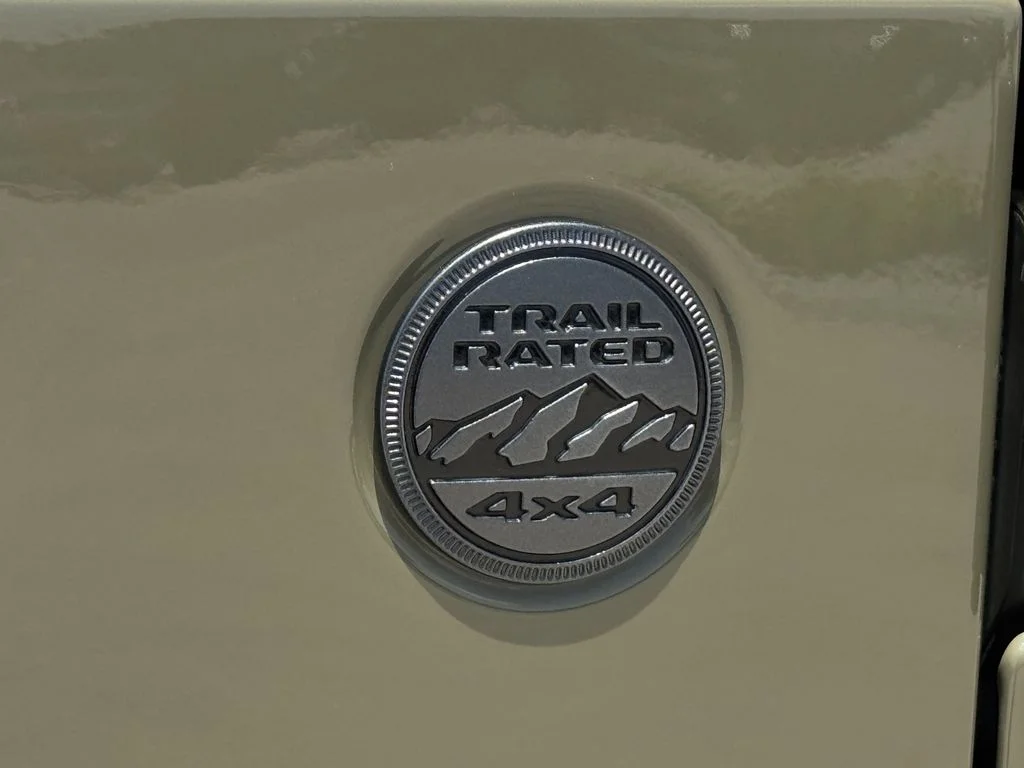 Used 2025 Green Jeep Nighthawk image 10