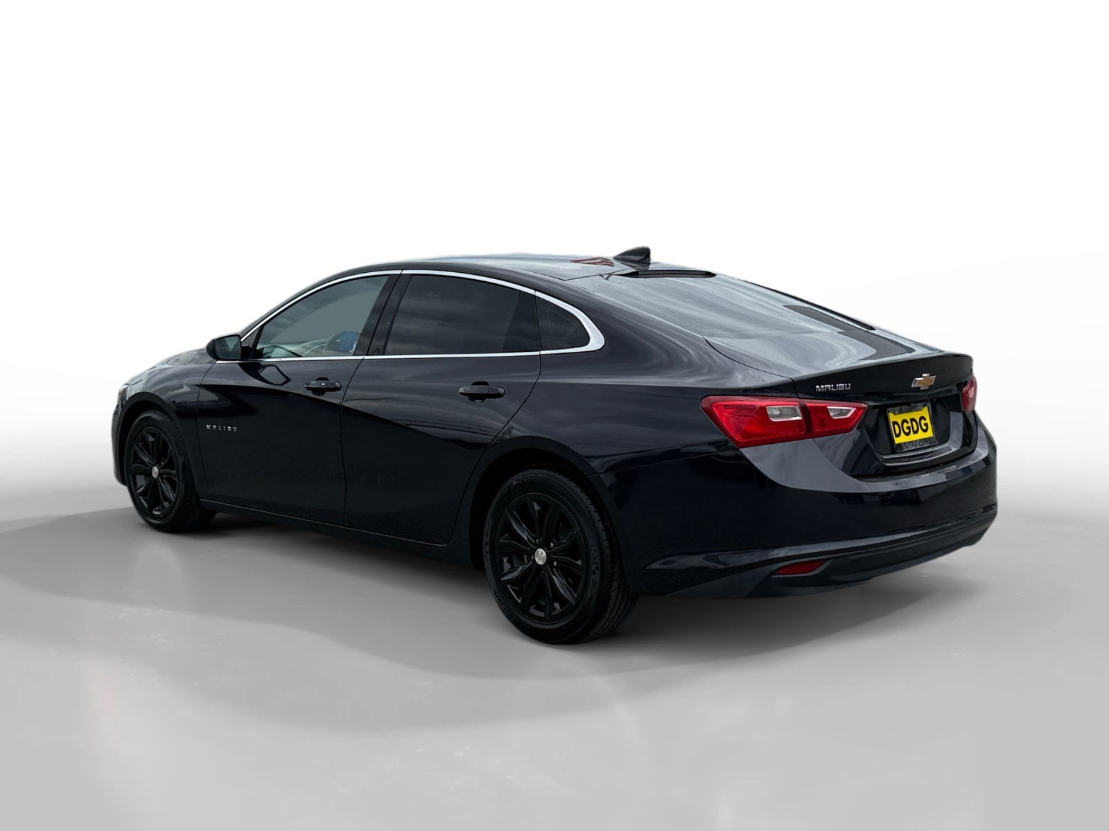 Used 2023 Ash Chevrolet LT image 3
