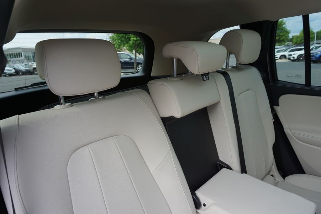 2025 Mercedes-Benz GLB Base - Photo 57