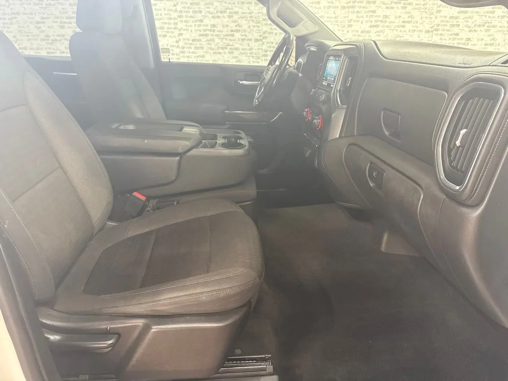 Used 2020 Summit White Chevrolet LT image 10
