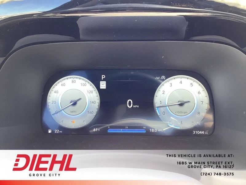 Used 2023 White Hyundai Calligraphy image 22