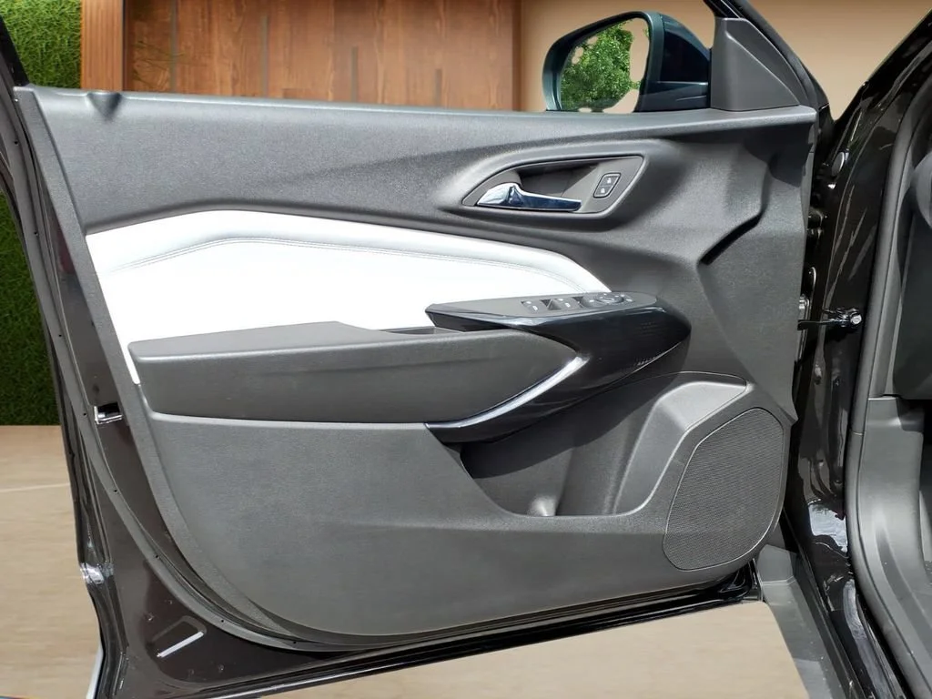 New 2026 Mosaic Black Metallic Chevrolet LT image 19